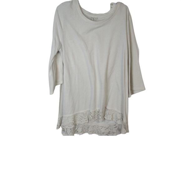 Cato White 3/4 Sleeve Shirt with lace bottom - Picture 1 of 3